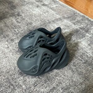 Toddler Yeezy Foam RNR